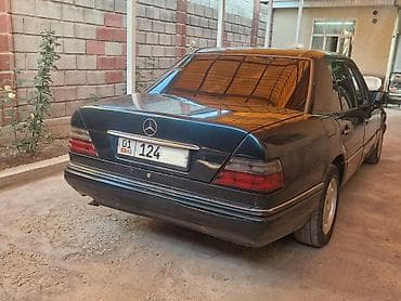 Mercedes-Benz W124: 1995 г., 2.2 л, Автомат, Седан — 5