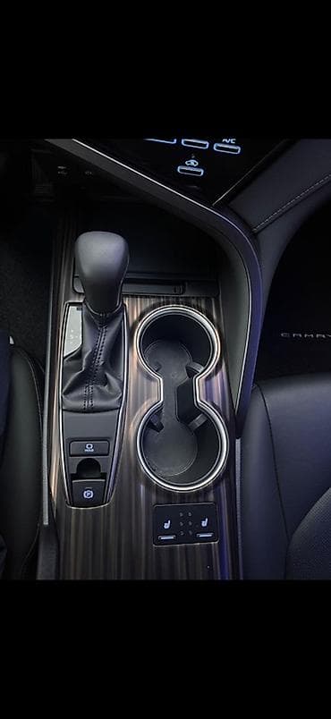 Toyota: Toyota Camry: 2018 г., 2.5 л, Автомат, Бензин, Седан — 5