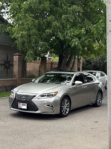 Lexus ES: 2017 г., 2.5 л, Вариатор, Гибрид, Седан — 2