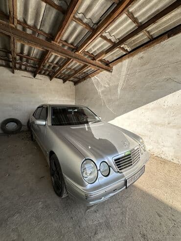 срочно продам авто в связи с переездом: Mercedes-Benz E-Class: 2000 г., 3.2 л, Автомат, Бензиновая, Седан — 4