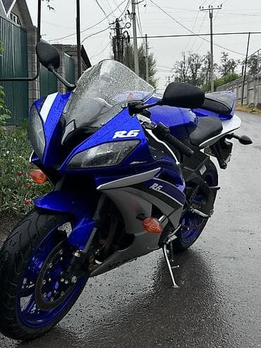Мотоциклдер: Yamaha YZF-R6, спортбайк среднего класса. - Двигатель рядный — 2