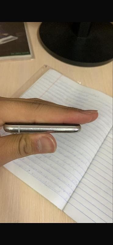 ipad air: IPhone 11 Pro, Серебристый — 4