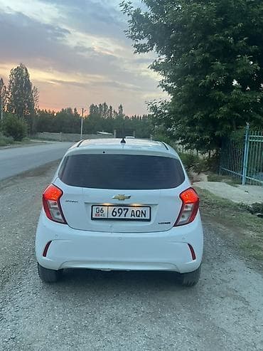 Транспорт: Chevrolet Spark: 2019 г., 1 л, Вариатор, Бензин, Хэтчбэк — 5