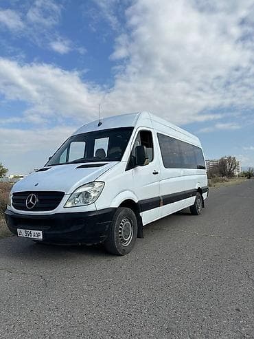 бусик сапог: Бус на заказ Пассажирские перевозки по всей стране Мерседес спринтер — 3