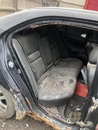 Детали салона: Honda Accord VII (седан, левый руль) — авто на разбор. Мотор коробка — 5