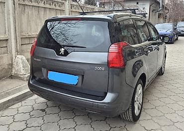 Скупка авто: Peugeot 5008: 2010 г., 1.6 л, Механика, Дизель, Минивэн — 3