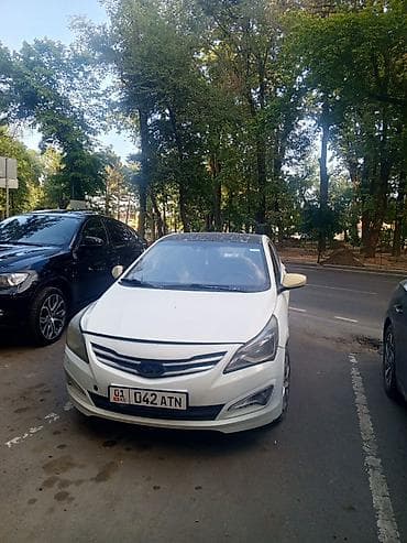 Hyundai Solaris: 2016 г., 1.6 л, Автомат, Бензин, Седан — 3