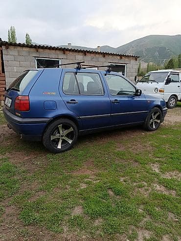 гак айон с: Volkswagen Golf: 1995 г., Хэтчбэк — 3