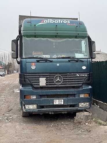 клас трактор: Грузовик, Mercedes-Benz — 2