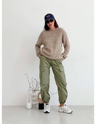 клеточные штаны: Женские брюки-карго, цвет хаки. - Свободный крой со слегка зауженной — 3