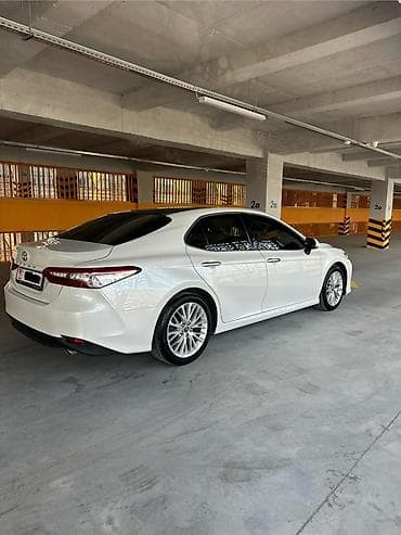 Продажа авто: Toyota Camry: 2019 г., 2.5 л, Автомат, Бензин, Седан — 4