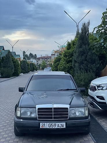 e star: Mercedes-Benz E-Class: 1987 г., 2.3 л, Механика, Бензин, Седан — 5