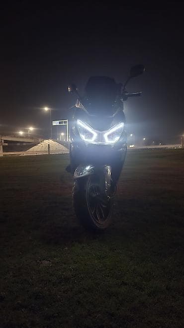 электо мото: Макси-скутер 180 куб. см, Бензин, Б/у — 4