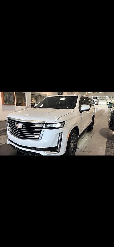 Cadillac Escalade: 2021 г., 6.2 л, Автомат, Бензин, Внедорожник — 1