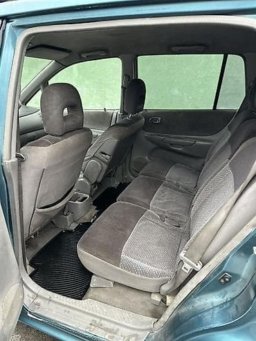 а 8: Mazda PREMACY: 2001 г., 1.8 л, Механика, Бензин, Минивэн — 7