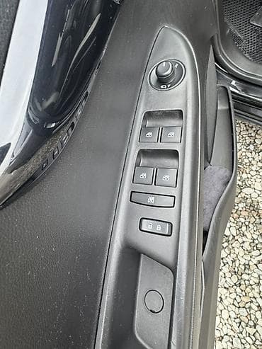 кара буура: Chevrolet Spark: 2017 г., 1 л, Вариатор, Бензин, Хетчбек — 9