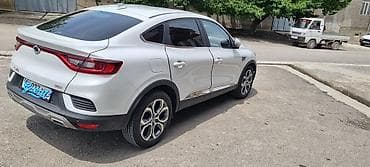 subaru imprezza: Renault : 2020 г., 1.4 л, Типтроник, Бензин, Кроссовер — 5