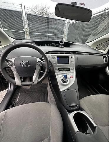 Панно: Срочно продается Тойота приус 2012 пробег 149тыс км По всем вопросам — 5