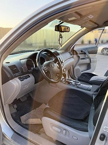 домкрат для джипа: Toyota Highlander: 2010 г., 3.5 л, Автомат, Газ, Внедорожник — 9