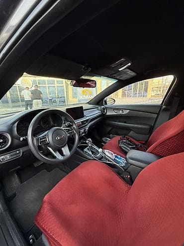 mini coper: Kia K3: 2018 г., Седан — 6