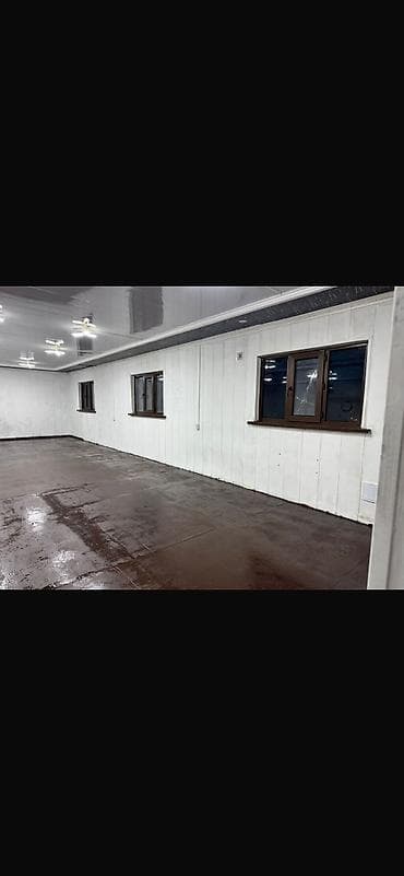 продаю дом с ленинское: Сдаётся коммерческое помещение. Второй этаж площадь -130м2 — 1