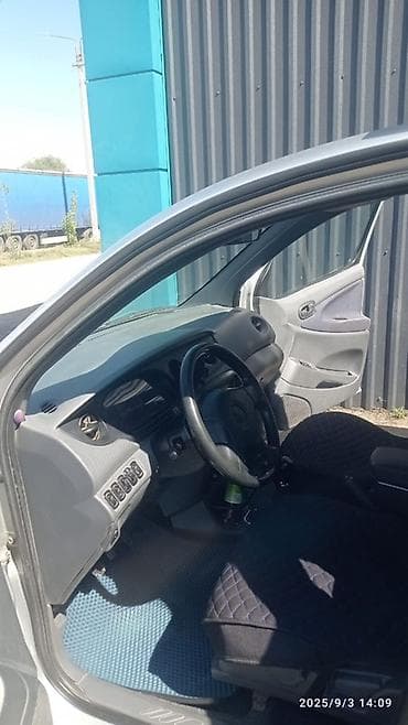 Скупка авто: Daihatsu YRV: 2001 г., Механика, Бензин, Хэтчбэк — 4