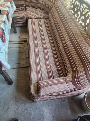 дом на колесах купить бишкек: Размер 2.1*2.7 Угловой диван с обивкой в полоску коричневых и бежевых — 2