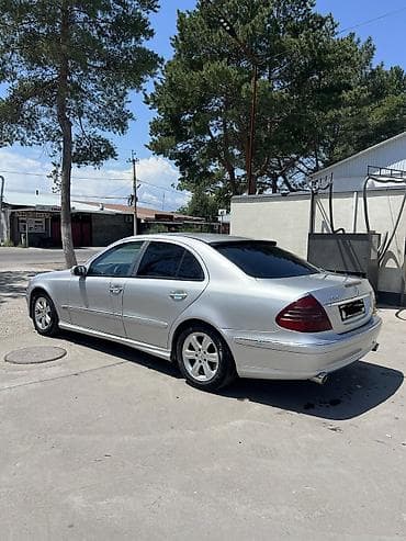 e2 byd: Mercedes-Benz E-Class: 2004 г., Типтроник, Седан — 5