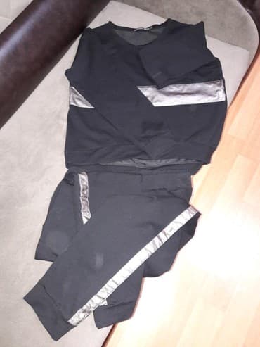 Плащи: Костюм размер 46-48 состояние идеальное. Не подошёл фасон, 2 раза — 2