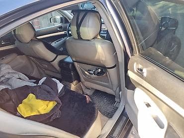 бар авто: Бензиндик кыймылдаткыч Infiniti 3.5 л — 8