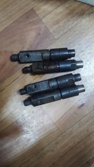 инжектор авто: Isuzu Trooper форсунки 93 год — 2