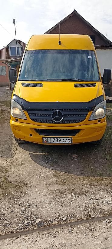 глушител на мерс 124: Легкий грузовик, Mercedes-Benz — 2