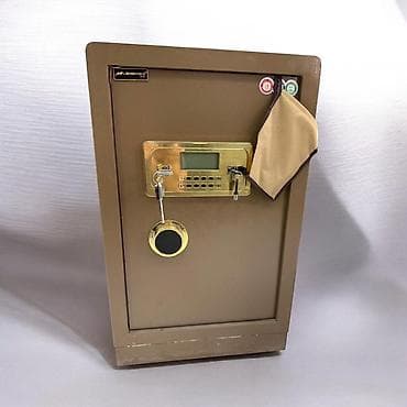 Сейф металлический с электронным замком - Тип: напольный сейф из