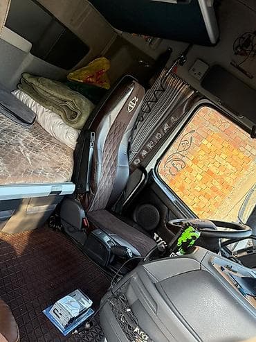 авто в рассрочку электромобиль: Тягач, Volvo, 2011 г., Без прицепа — 10