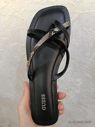 Босоножки, сандалии, шлепанцы: Босоножки, 36.5, Guess, Новый, цвет - Черный, Самовывоз — 1