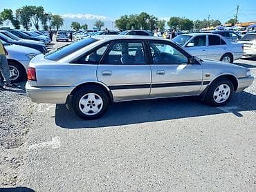 crown 2002: Mazda 626: 1991 г., 2 л, Механика, Бензин, Лифтбек — 4