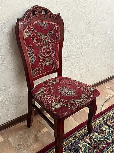Стол и стул для зала, Б/у, Самовывоз, цвет - Коричневый at lalafo.kg Стол и стул для зала, Б/у, Самовывоз, цвет - Коричневый