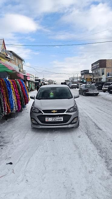 Chevrolet Spark: 2019 г., 1 л, Вариатор, Бензин, Хэтчбэк