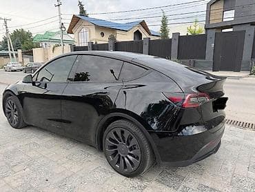 электромобиль: Tesla Model Y: 2020 г., Электромобиль, Кроссовер — 2