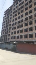 квартира в районе ошского рынка: 1 бөлмө, 40 кв. м, Жеке план, 8 кабат, ПСО (өзү оңдоп түзөтүп бүтүү үчүн) — 2