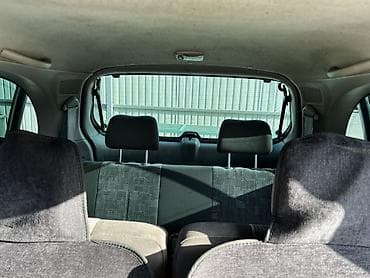 Nissan Liberty: 1999 г., 2 л, Автомат, Газ, Минивэн — 6
