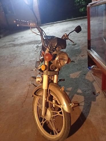 матарист на выезд: Мопед (скутер-мопед) с бензиновым двигателем и педальным запуском — 3