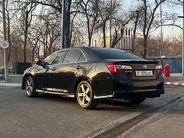 kia k5 2011: Toyota Camry: 2012 г., 2.5 л, Автомат, Бензин, Седан — 2