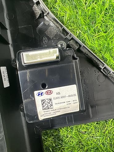 электронные часы: Торпедо Hyundai 2017 г., Оригинал — 2