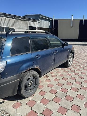 Унаа: Mitsubishi Outlander: 2003 г., Кол менен иштөөчү, Кроссовер — 2