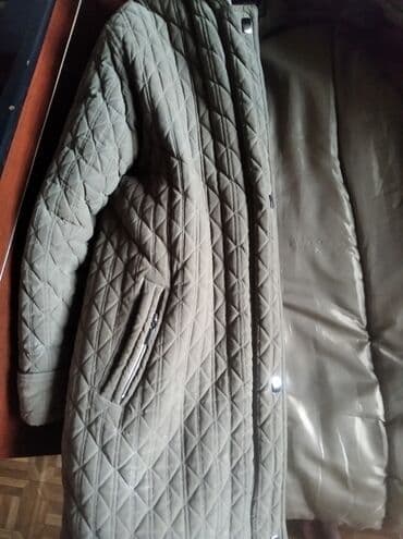 спортивные пуховики: Одевали пару раз, состояние хорошее
Размер примерно 54-56 — 3