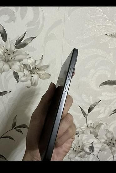 поко м: Poco X6 Pro 5G, Б/у, 256 ГБ, цвет - Черный, 2 SIM — 4