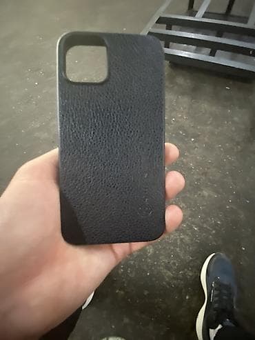 чехол айфон 11: Айфон 11про квадратное окно с большим вырезом). - Материал: фактурная — 2