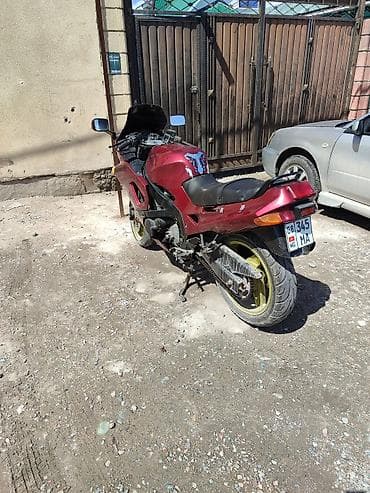 3 sfe: Kawasaki Ninja (спорт-турист) в бордовом цвете.4 цилиндр 6 ступка тяга — 5