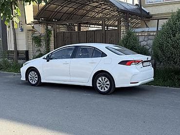 camry 55 se: Toyota Corolla: 2021 г., 1.8 л, Автомат, Гибрид, Седан — 3